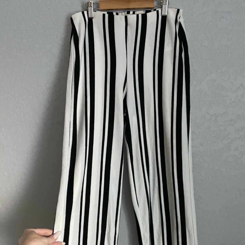 Striped gaucho pants